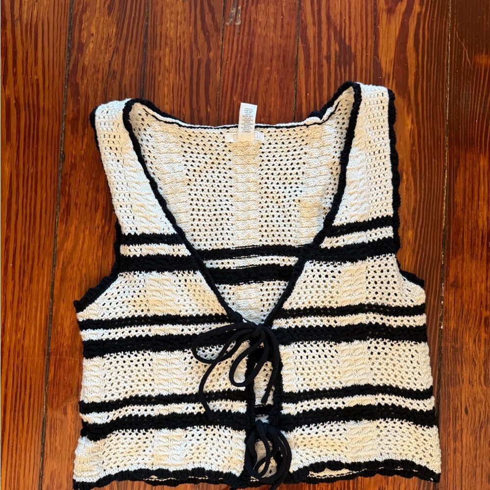 Full Tilt Black and Cream/White Knit Tank Top